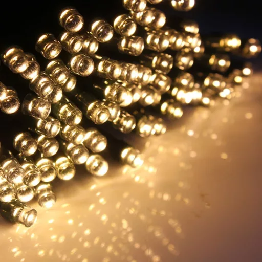 Solární světelný řetěz se 100 LED - 20 metrový, teplá bílá