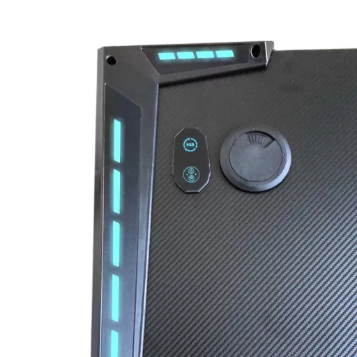 Profesionální herní stůl s uhlíkovým povlakem a LED osvětlením