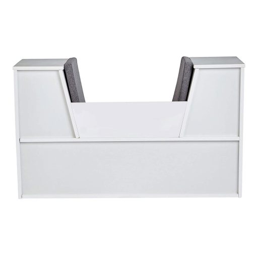 Úložná police se sedákem a polštáři