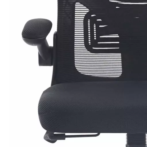 Ergonomická kancelářská židle s nastavitelnými loketními opěrkami, černá