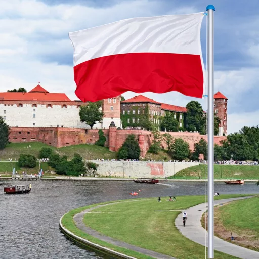 Vlajka se stožárem 90*150cm s polskou vlajkou