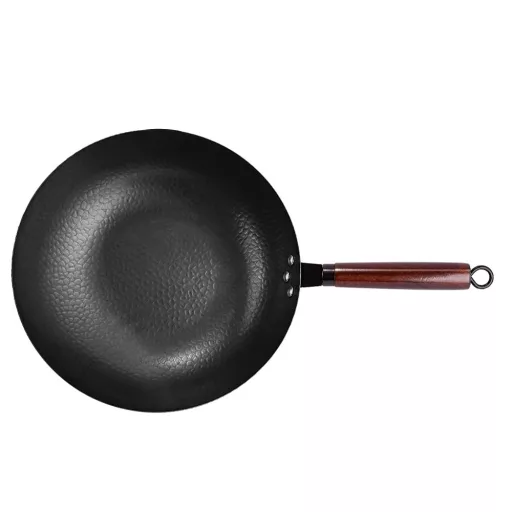 Wok pánev s kuchyňskými doplňky