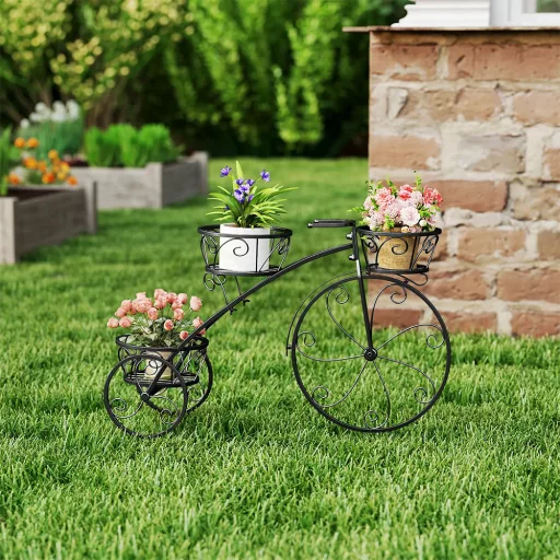 Kovový květináč ve tvaru bicyklu