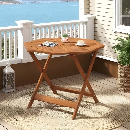 Osmiboký dřevěný malý stolek