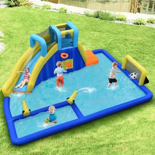 Nafukovací vodní dobrodružný park se fotbalovým hřištěm