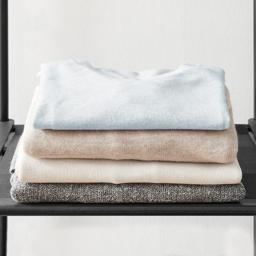 Přenosný věšák na oblečení