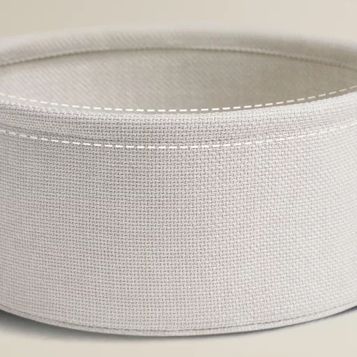 Kulatý konferenční stolek s textilním košem