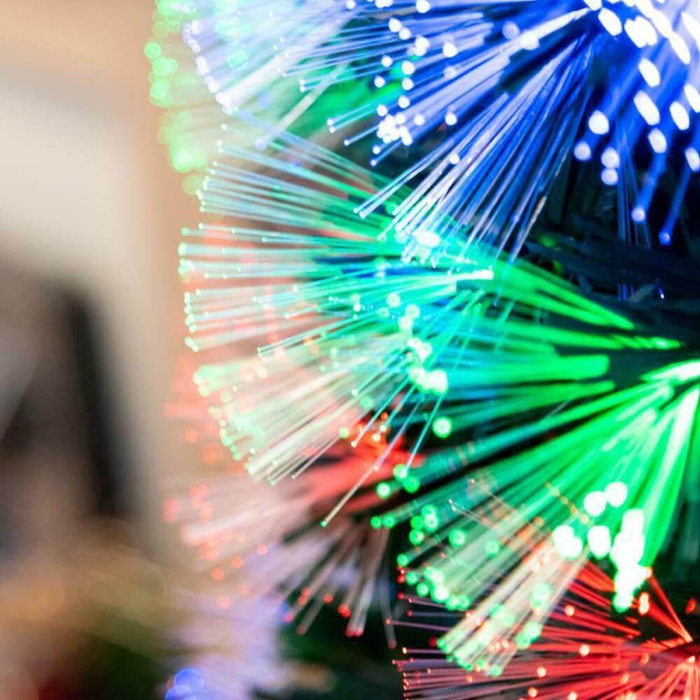 Vánoční Stromek S Optickými Vlákny, S Barevným LED-em Ve Více Typech
