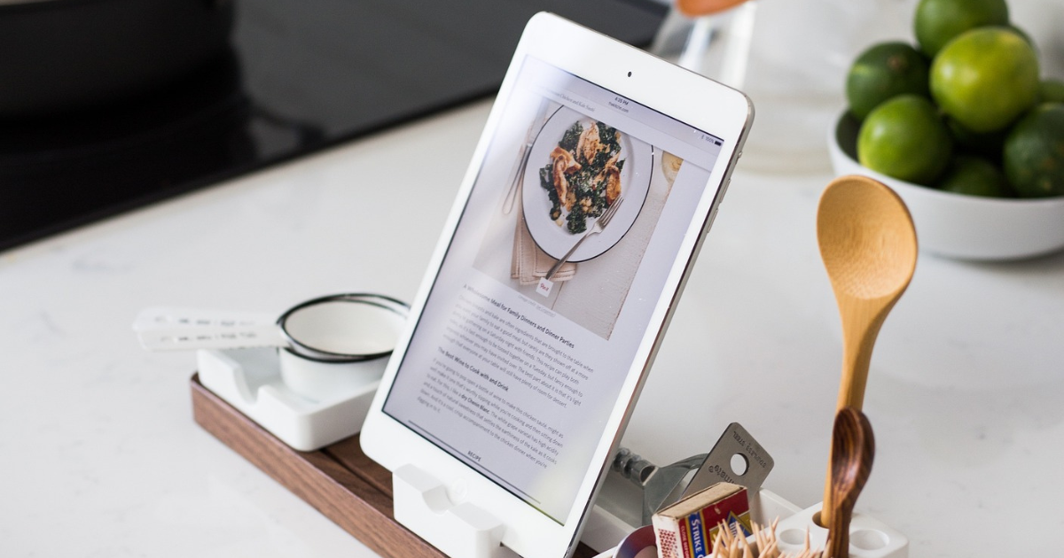 Jaký držák na tablet koupit?