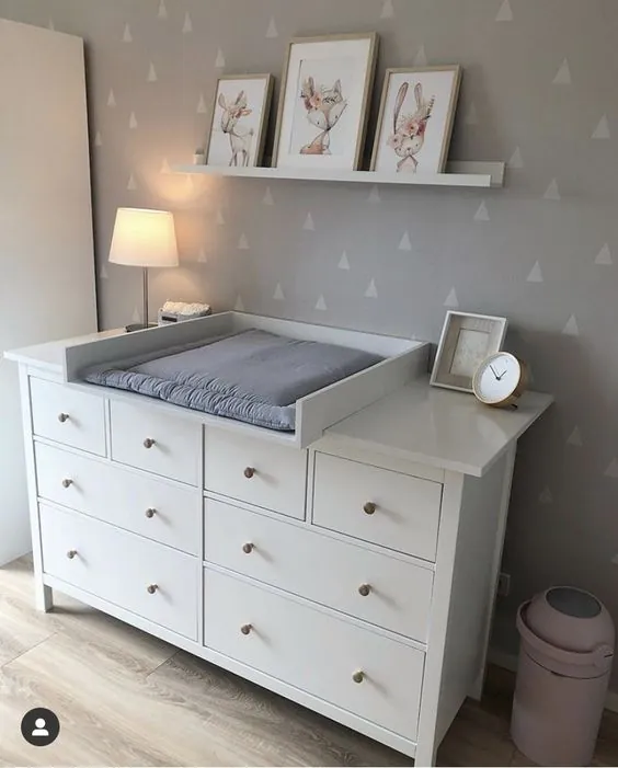 Přebalovací podložka v dětském pokoji